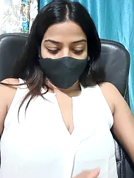 Snapshot of CRAZY__BITE chatting on February 27, 10:53 pm CRAZY BITE online show from February 27, 10:53 pm