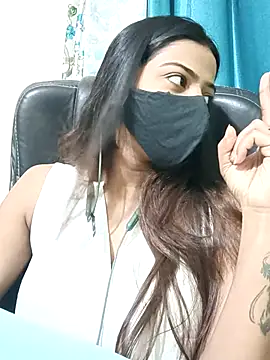 Snapshot of CRAZY__BITE chatting on February 9, 7:34 pm CRAZY BITE online show from February 9, 7:34 pm