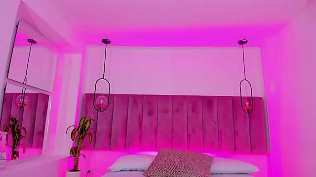 Haily b online show from March 15, 8:05 pm