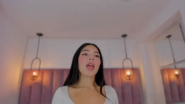 Haily b online show from December 3, 7:57 pm