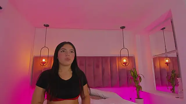 Snapshot of Haily_b chatting on March 4, 5:31 pm Haily b online show from March 4, 5:31 pm