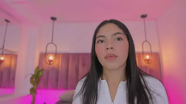 Snapshot of Haily_b chatting on February 22, 7:26 pm Haily b online show from February 22, 7:26 pm