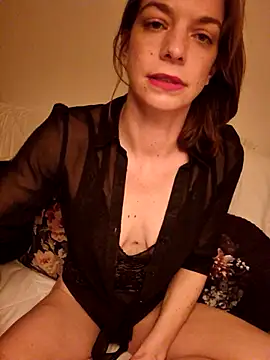 Snapshot of Rosemarie_Blu chatting on February 26, 7:32 pm Rosemarie Blu online show from February 26, 7:32 pm