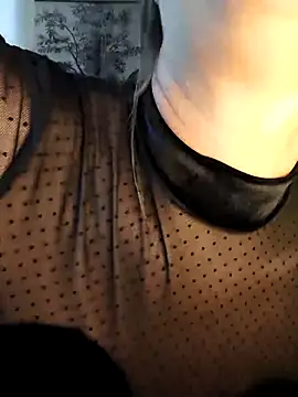 Snapshot of Rosemarie_Blu chatting on November 8, 11:36 am Rosemarie Blu online show from November 8, 11:36 am