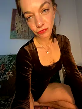 Snapshot of Rosemarie_Blu chatting on December 3, 10:58 am Rosemarie Blu online show from December 3, 10:58 am