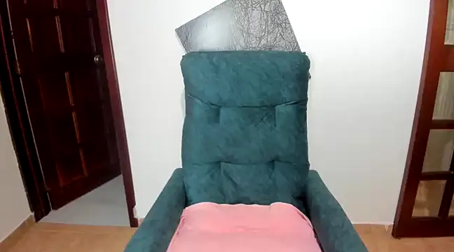 AnnaPerez  online show from March 3, 12:28 pm