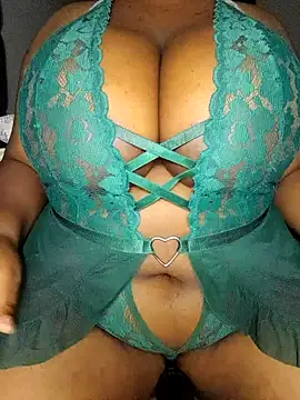 wamie12 online show from September 29, 10:37 pm