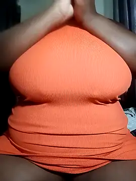 wamie12 online show from April 4, 5:08 pm