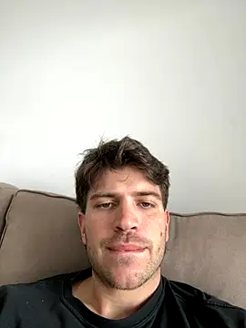 Snapshot of shuki0101 chatting on October 30, 2:36 pm shuki0101 online show from October 30, 2:36 pm