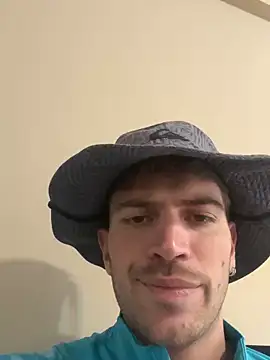 Snapshot of shuki0101 chatting on March 12, 4:02 pm shuki0101 online show from March 12, 4:02 pm