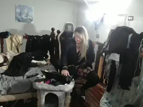 emmex671 online show from March 9, 12:31 am