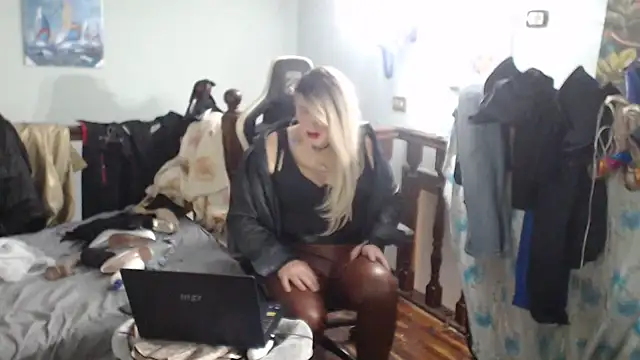 emmex671 online show from February 26, 5:57 am