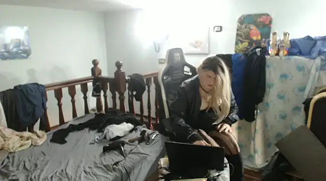 emmex671 online show from January 25, 9:36 am