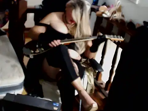 emmex671 online show from October 20, 6:15 am