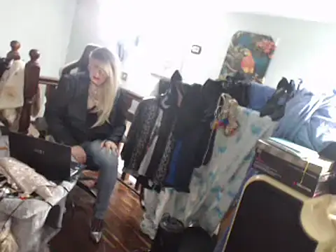 emmex671 online show from March 3, 6:20 am