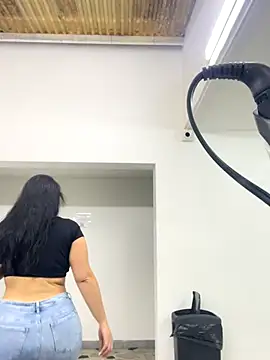 Madisson-Rivas online show from November 3, 8:34 pm