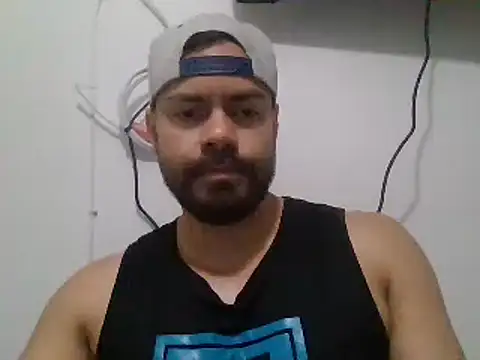 Snapshot of andrhez1994 chatting on March 21, 1:56 pm andrhez1994 online show from March 21, 1:56 pm