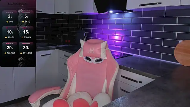 EmmaVictori1 online show from April 6, 6:25 am