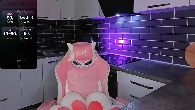 EmmaVictori1 online show from April 3, 5:58 am