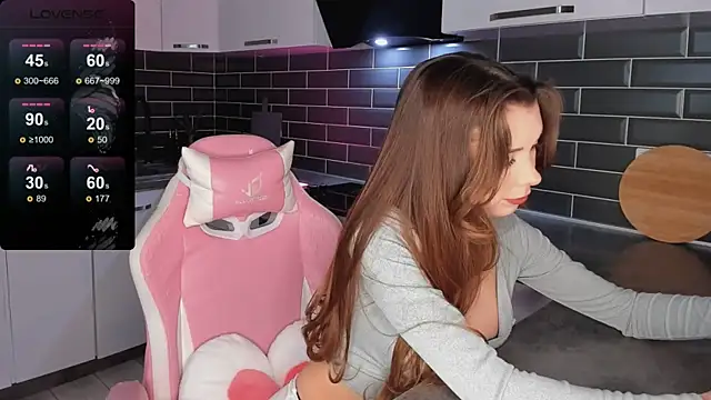 EmmaVictori1 online show from March 23, 6:35 am