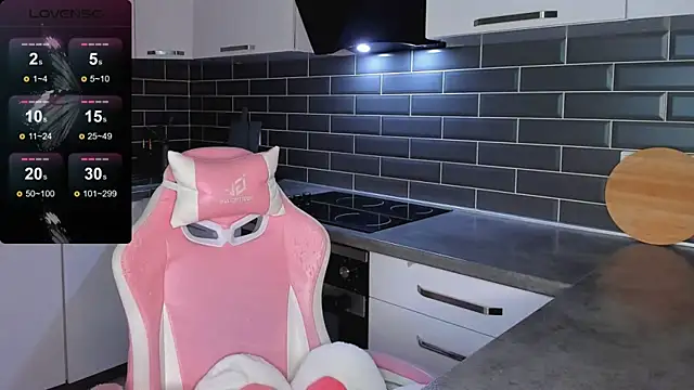 EmmaVictori1 online show from March 29, 8:27 am