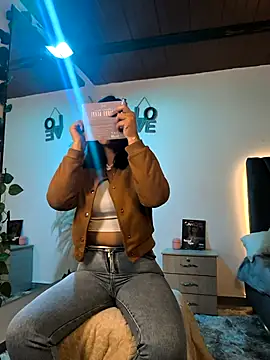 miaoconell online show from February 26, 9:15 pm