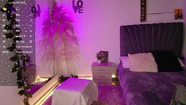 miaoconell online show from April 10, 11:50 am