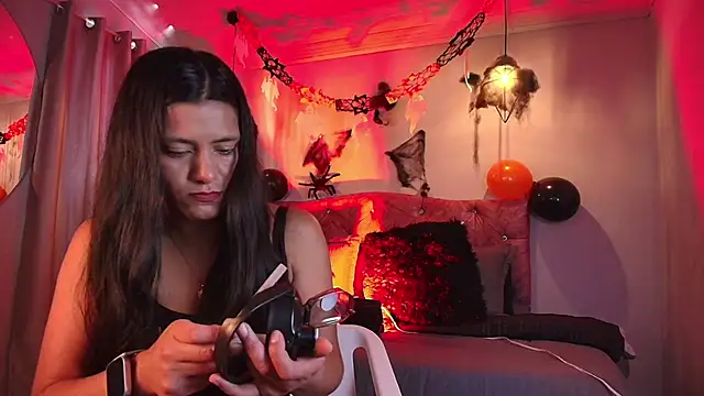 miaoconell online show from October 24, 8:19 pm