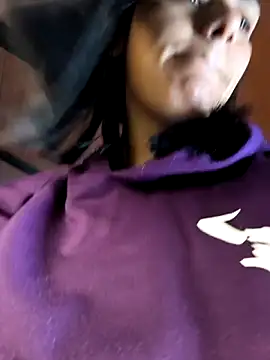 miaoconell online show from March 17, 8:56 pm