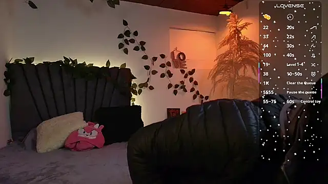 miaoconell online show from February 19, 10:07 pm