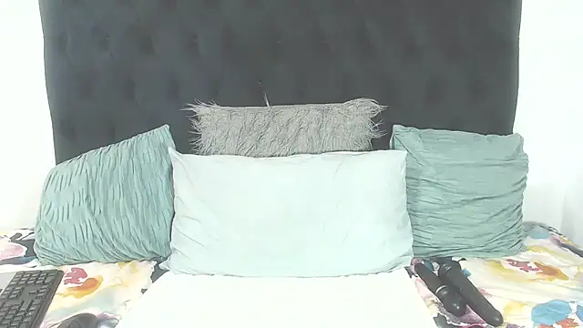 BootyClitQueen online show from November 26, 7:03 pm