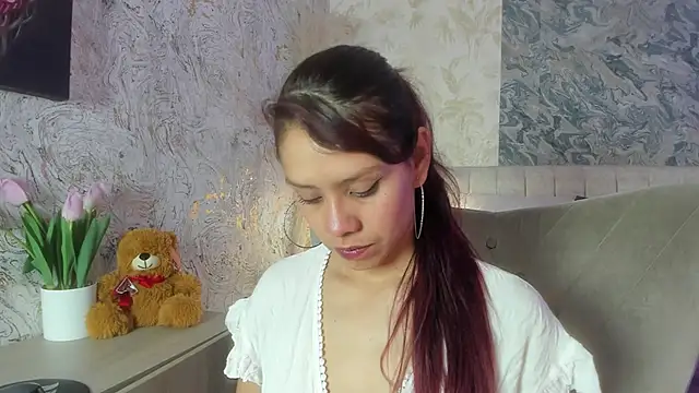 Arianaa collins online show from November 21, 11:53 am