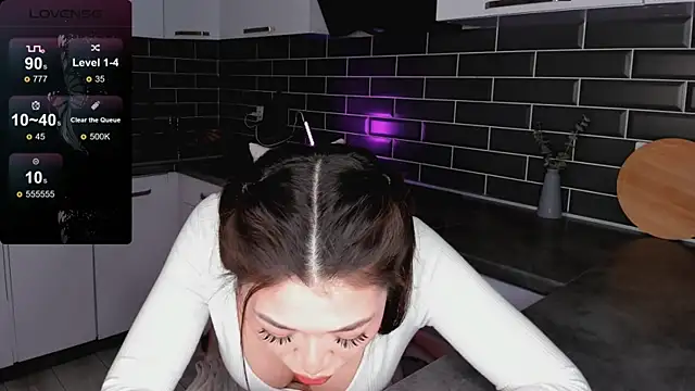 ShaiyaMinn3 online show from December 17, 7:19 pm