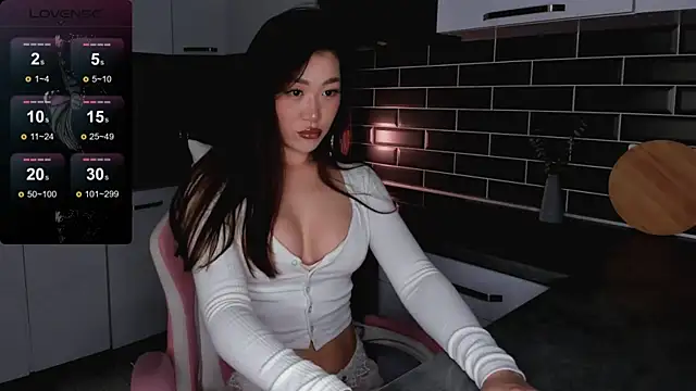 ShaiyaMinn3 online show from November 30, 5:03 pm