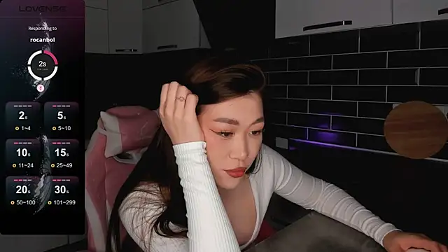 ShaiyaMinn3 online show from March 18, 8:43 pm