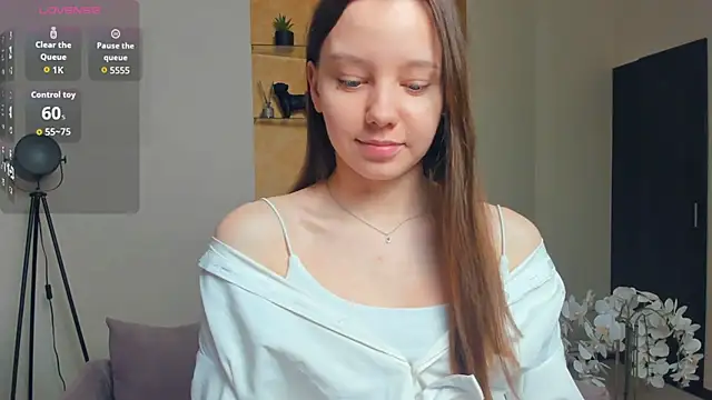 EdinaCordner online show from November 8, 10:41 am