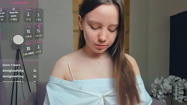 EdinaCordner online show from October 25, 11:42 am