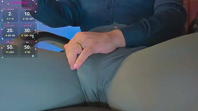 MxsterJohn online show from April 13, 4:38 am