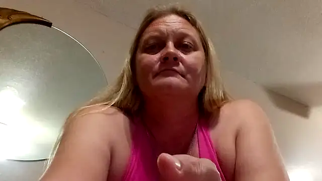 wetnwildforyou online show from November 25, 2:56 am