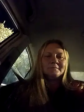 wetnwildforyou online show from November 17, 3:10 am