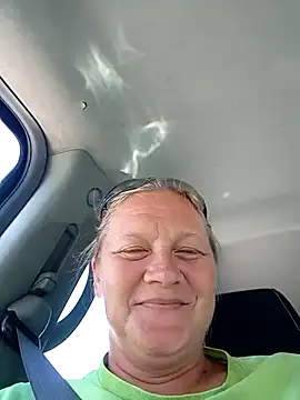 wetnwildforyou online show from October 24, 4:17 pm