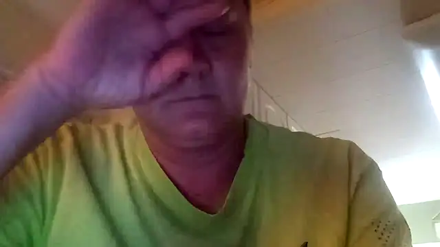 wetnwildforyou online show from September 29, 6:24 pm
