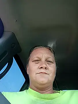 wetnwildforyou online show from December 4, 6:29 pm