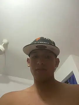 Babyalienqm online show from April 3, 3:57 am