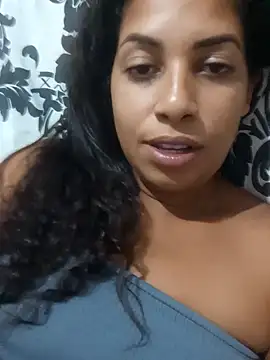 Snapshot of ebonye_ chatting on November 1, 8:57 pm ebonye online show from November 1, 8:57 pm