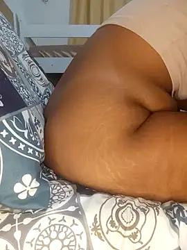 Snapshot of ebonye_ chatting on March 24, 6:35 am ebonye online show from March 24, 6:35 am