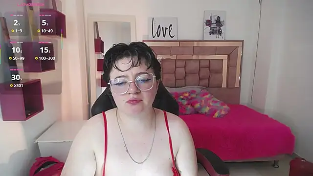 Snapshot of safyka chatting on September 10, 5:45 pm safyka online show from September 10, 5:45 pm