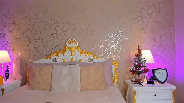 Snapshot of ScarlettWallace chatting on November 28, 5:57 pm ScarlettWallace online show from November 28, 5:57 pm