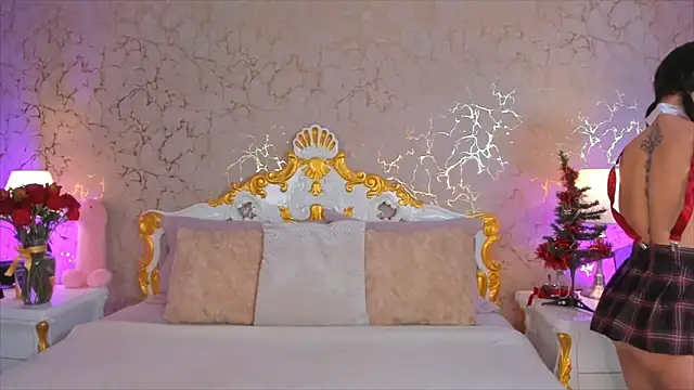 ScarlettWallace online show from December 16, 7:29 pm