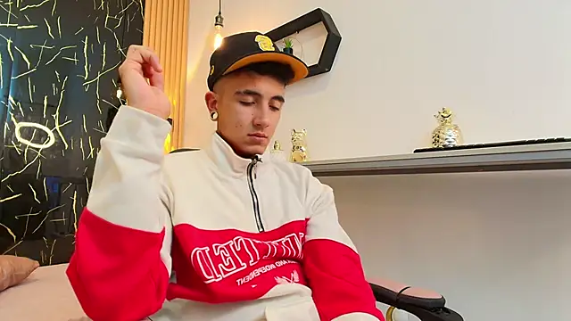 Snapshot of Patrick_Rango chatting on January 16, 3:54 am Patrick Rango online show from January 16, 3:54 am